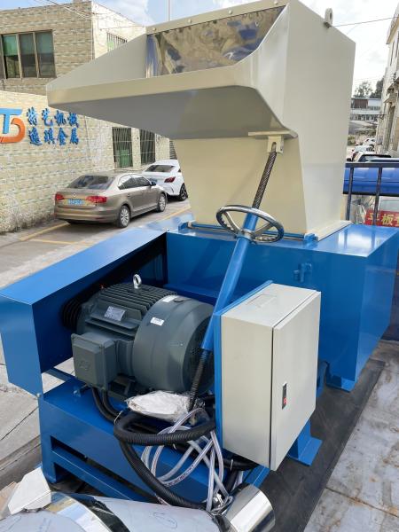 Plastic Central High Speed Granulator Shredder Machine 50 Kg/H - 500 Kg/H