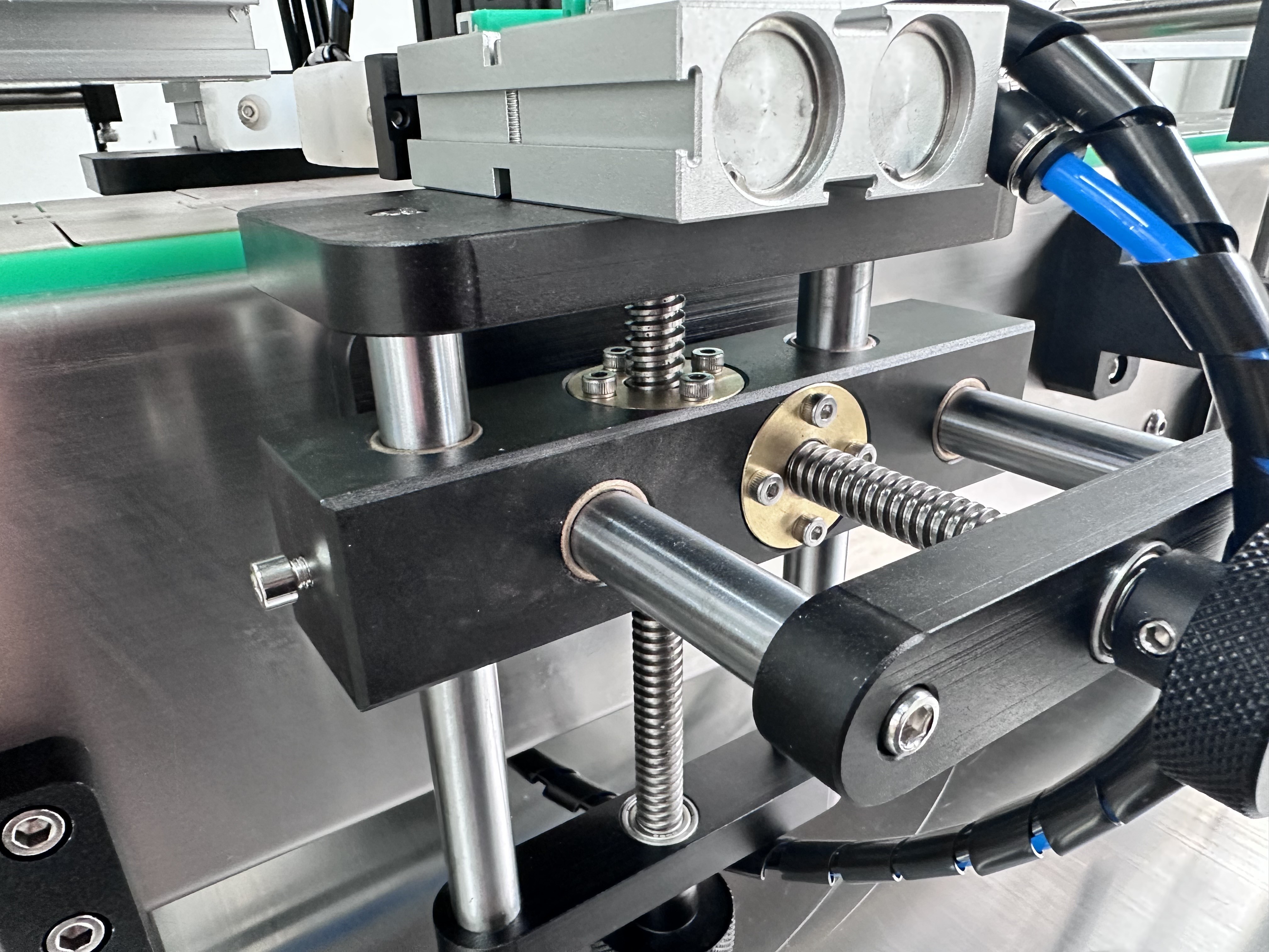 220V/380V Automatic Cosmetic Packing Machine