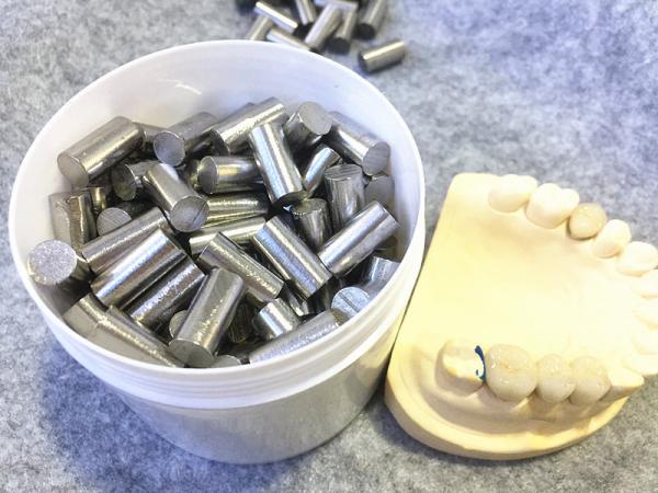 Cylinder Shape Nickel Chrome Alloy 60.5 - 62.5% Nickel Elements Long Cooling