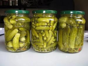 China Top Quality Pickle Barrels Cucumber/Salted Pickles Cucumber Jars Plastic on sale