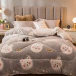Customized Logo Bedspread Quilt Velvet Embroidery Warm Thick Quilt Winter Quilt