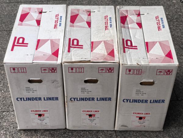 Smooth Surface Heat Resistant NDC Engine Bearings Mitsubishi 6D22 Cylinder Liner