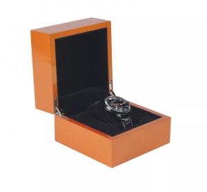 China High Glossy Wrist Watch Packaging Box Hinge Metal Wooden Watch Case on sale