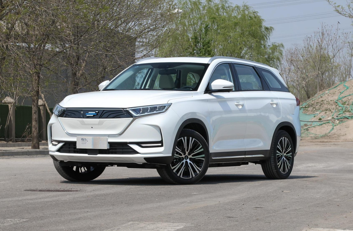 5 Seater Changan Auchan X7 EV SUV 405KM 0.5H Quick Charge