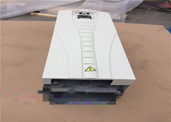 Variable Frequency Inverter ABB ACS550-01-059A-4-3 -PHASE DRIVE 30KW, 40.00HP,