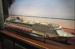 Norwegian Getaway Cruise Ship Passenger Ship Models With Foam Box Packaging