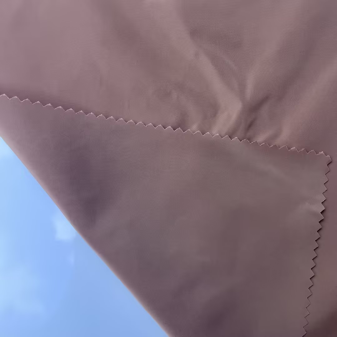 50D*50D 241*134 100%P 96GSM Polyester Memory Fabric