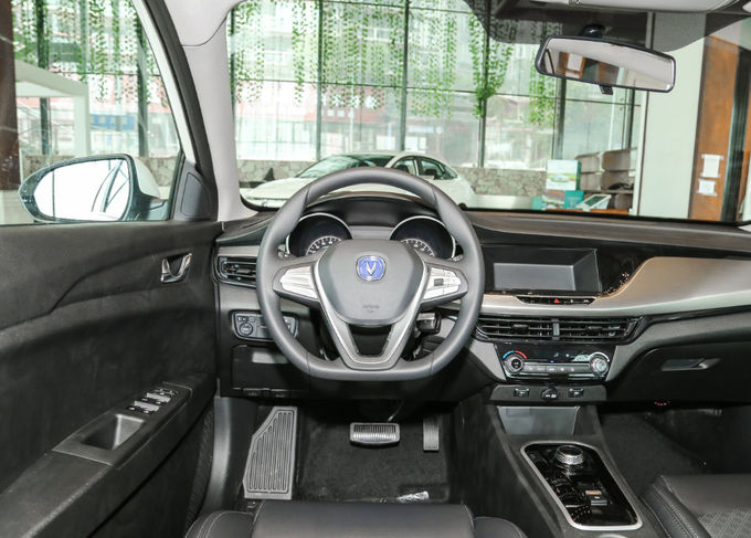 Changan Eado EV460 365-405KM Changan EV 5 Doors 5 Seats Compact Sedan Car 8