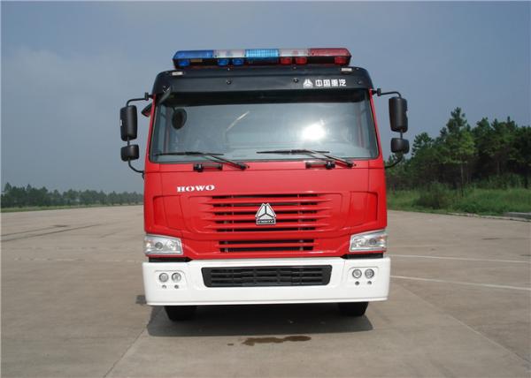 Sinotruk Six Seats Water Tanker Fire Truck Pump Flow 60L/S Aluminum Water Tank