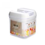 Customized Multifunctional 0.5L Square Small Airtight Plastic Food Storage
