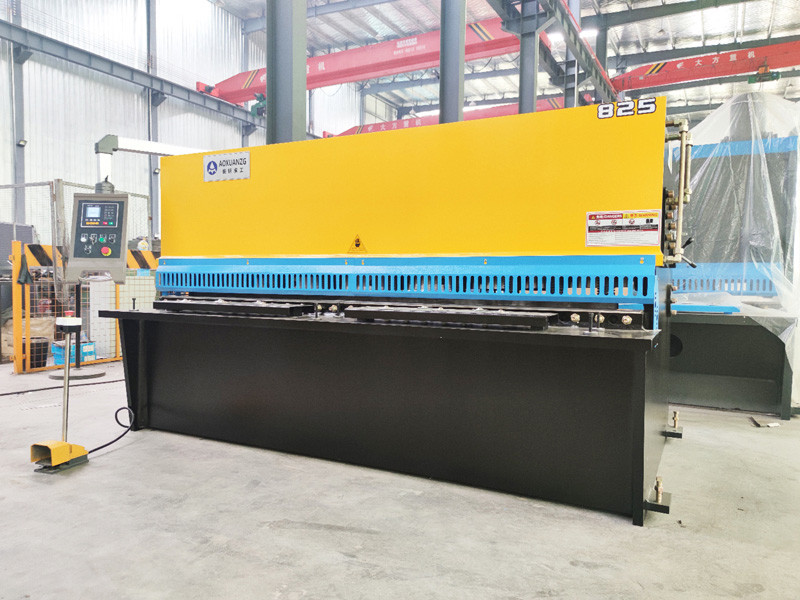 E21s Hydraulic Swing Shearing Machine , Carbon Steel Cutting Machine QC12K-8*2500mm CNC