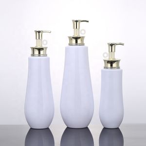 Wholesale Gold Pump Empty Liquid Cleanser Cosmetic Packaging Pet Squeeze 500ml Pink Shampoo Bottle from china suppliers