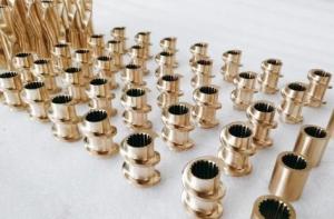 China Polishing Aluminium Bronze Twin Screw Extruder Parts 2 Flighted Vacuum Quenching on sale