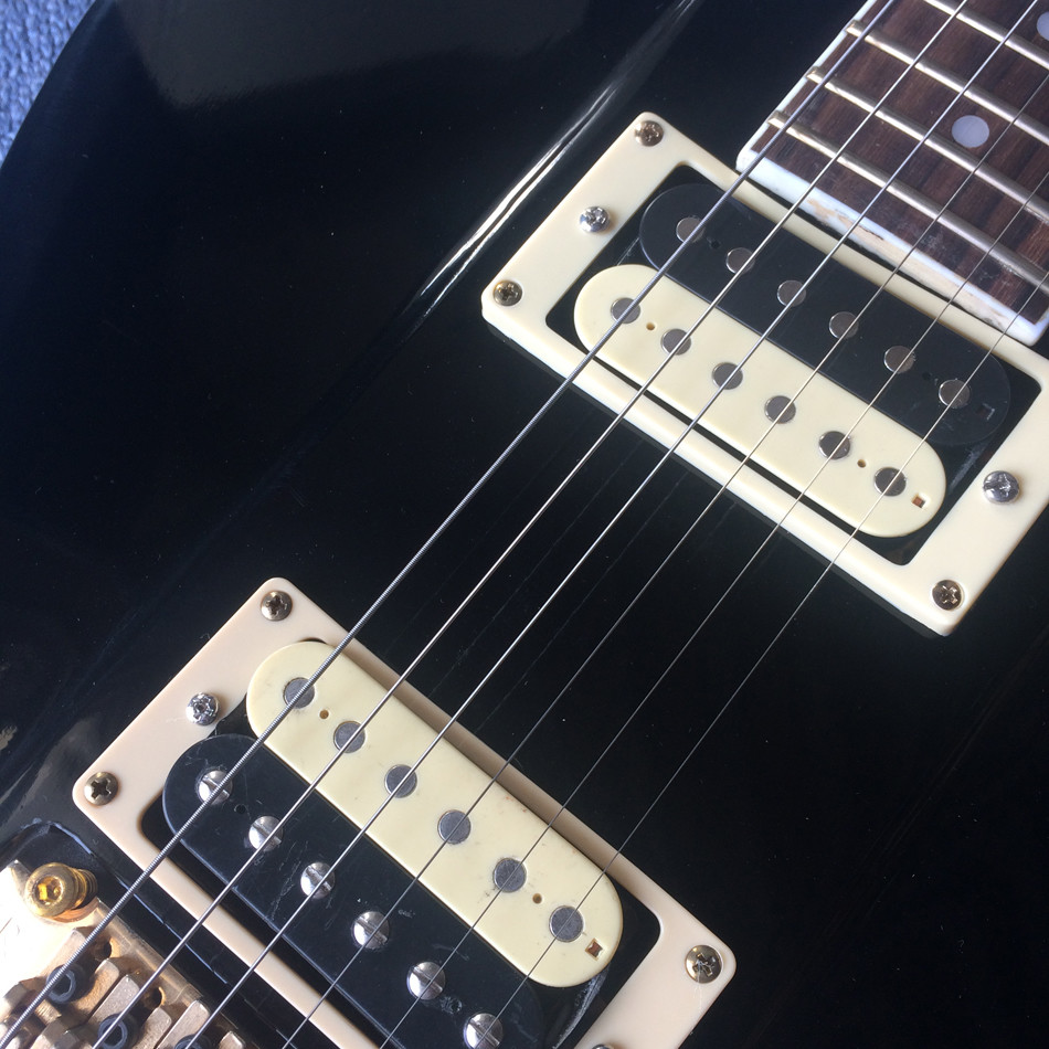 High quality custom electric guitar, rosewood fingerboard, black electric guitar,Tremolo system