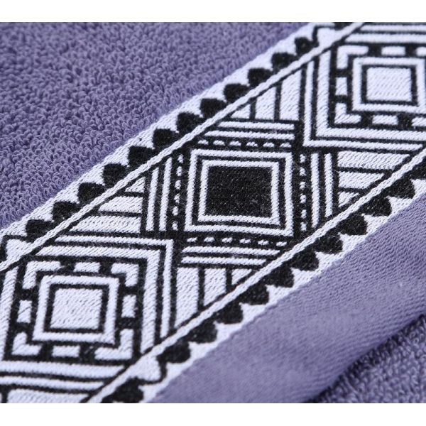 Plain Dyed Jacquard Pattern High Set Bath Towel Made of 100% Pure Cotton Material