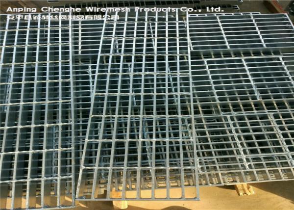 Quality Serrated Type Vehicular Garage Floor Drain Grate Mild Steel With Clear Opening for sale