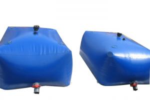 China SGS 6000L 0.7mm PVC Tarpaulin Flexible Water Bladder Tanks Water Holding Tank Used To Store on sale