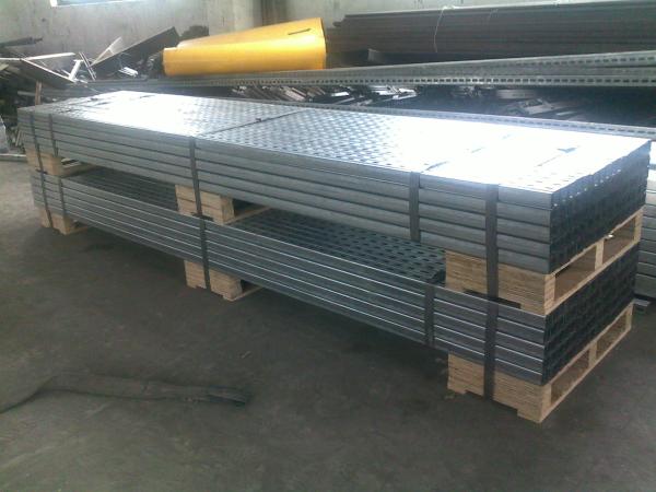JIS G3101, SS400 Pre galvanized / Hot Dipped Galvanized C Channel of Mild Steel
