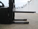 Walkie Electric Stacker Forklift 3000mm Height Stand Up Adjustable Cab Location