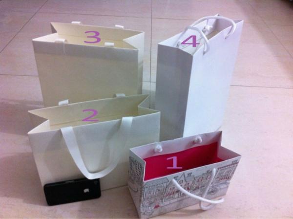 Jewelry packing paper bag