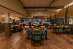 Wholesale Luxury Hotel Resturant 2/2/0.5mm Microperforated Wall Panels Soundproofing Ceiling Board from china suppliers
