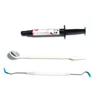 Low Shrinkage Fissure Sealant Insoluble Solution for Superior Dental Protection