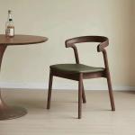 Customized Designs Solid Wood Chair for Restaurant in Modern Design
