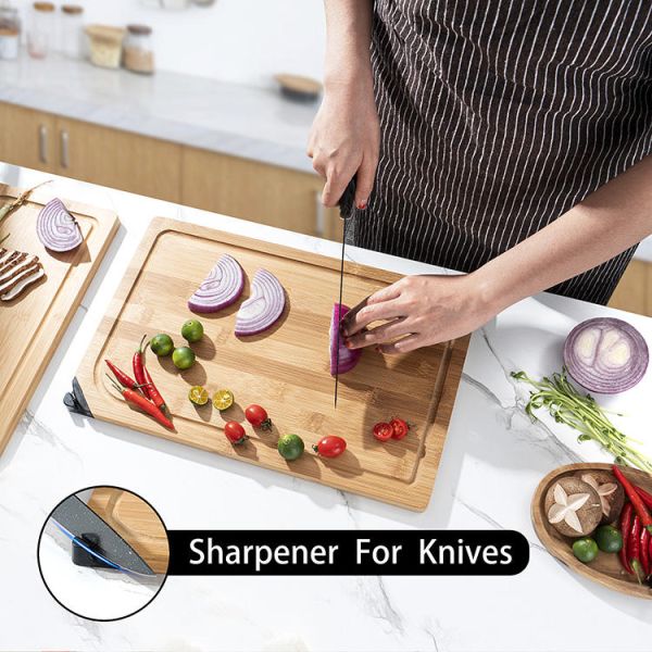Environmentally Friendly 33x20cm Organic Bamboo Cutting Board With Knife Sharpener
