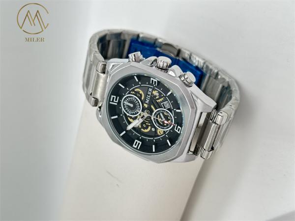 Newly Design Waterproof Silver Bezel Quartz Watch Good Price Logo Customize