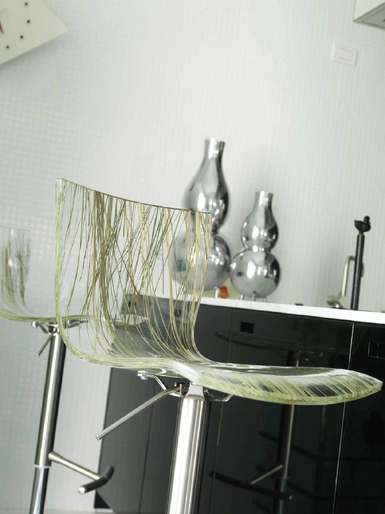 Polishing Hotel Restaurant Furniture Transparent Adjustable Bar Stools