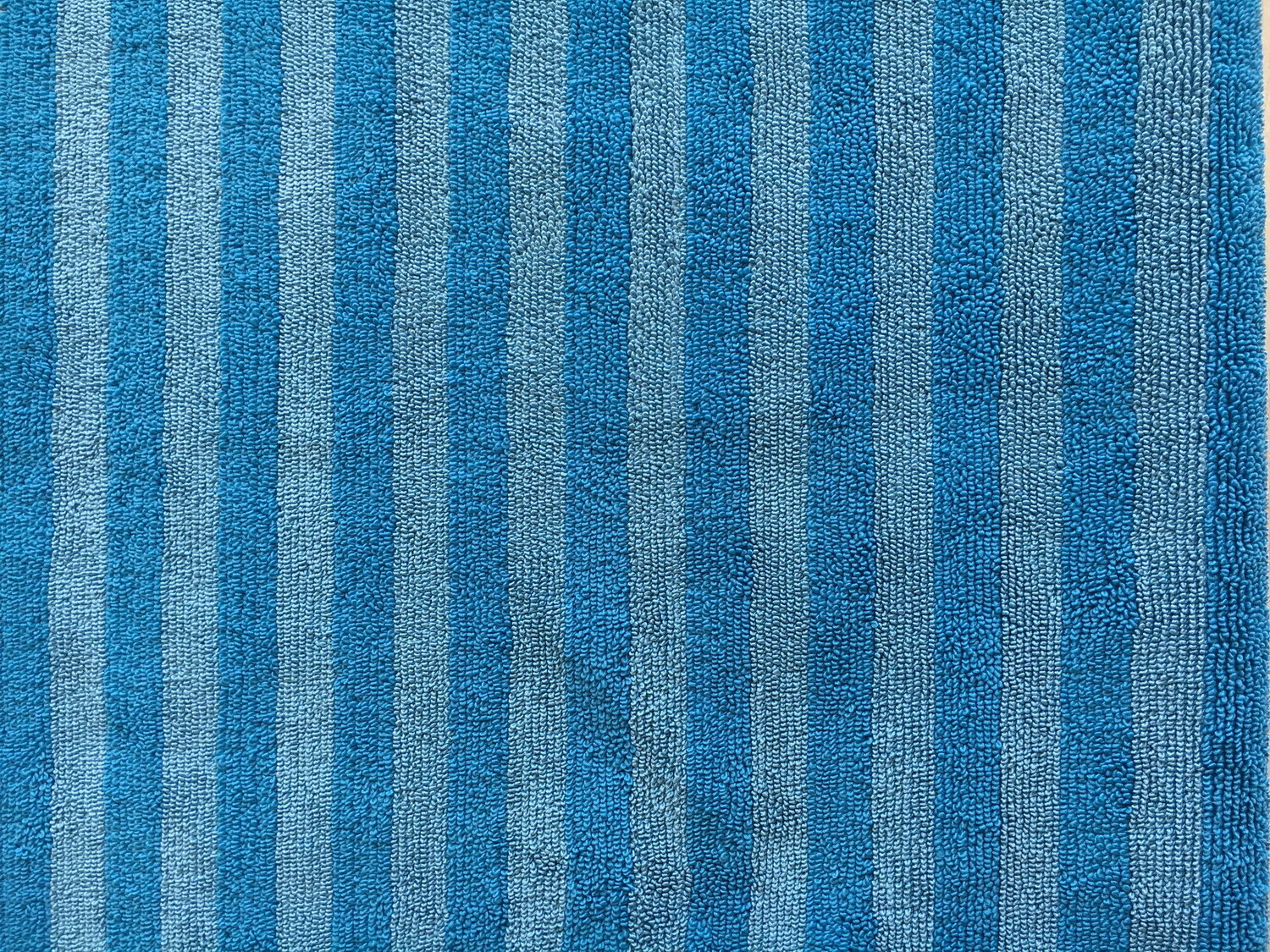 Hot sale microfiber mop strip twist fabric in roll with scrape