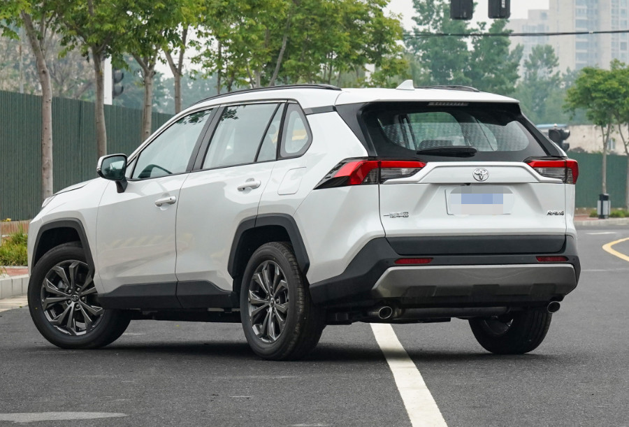 Toyota RAV4 Rongfang 2022 Model 2.0L CVT 2WD/4WD 5 Door 5 Seats Compact SUV China Professional New/Used Cars Exporter