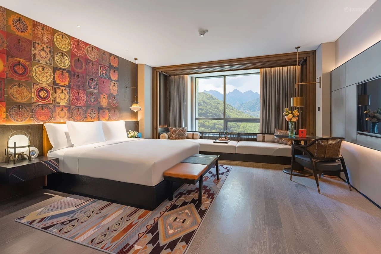 Dust Free Process Tibetan Style Furniture Customized High Level