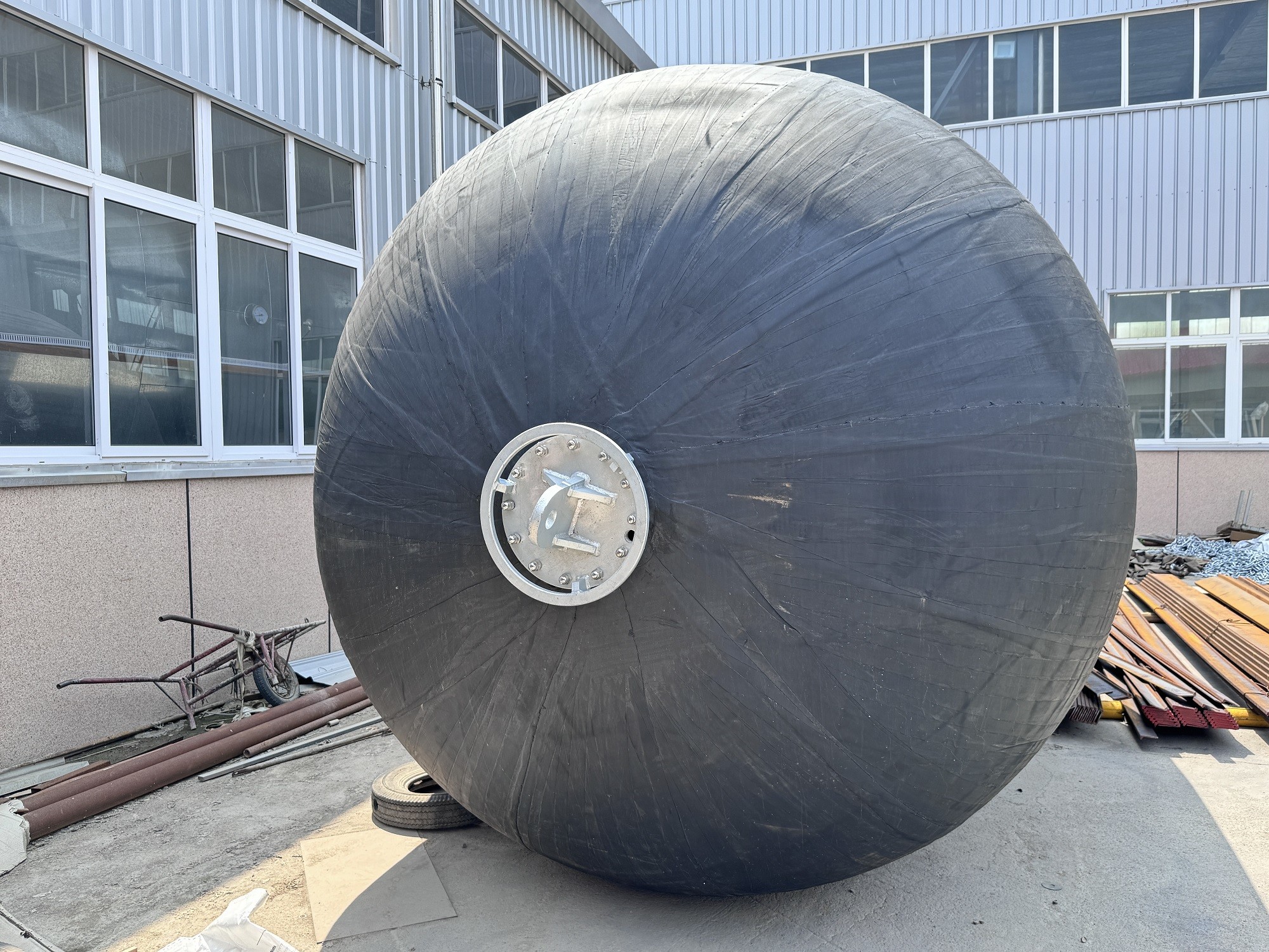 Ship Dock Yokohama Type High Energy Absorption Low Reaction Pneumatic Fender