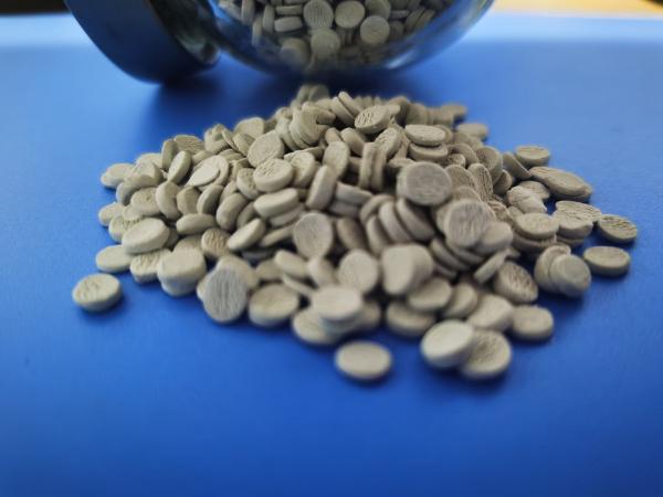 Water Absorption Desiccant Masterbatch For Recycle Resin Injection Moulding