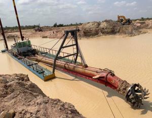 Wholesale The 14inch model dredger equipment is designed as a three-body assembly structure from china suppliers