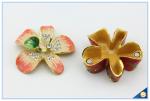 Metal Material Beautiful Flower Shape Crystal Trinket Box SCJ564