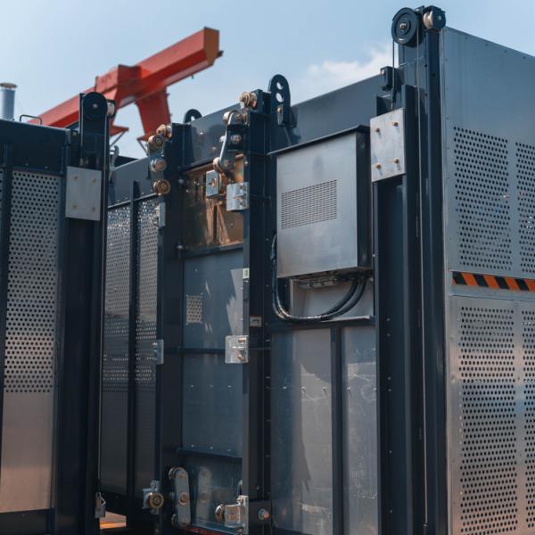China Sinocorp Energy Saving Sc200 Construction Site Hoist 2 Tn 4 Meter Track Sc