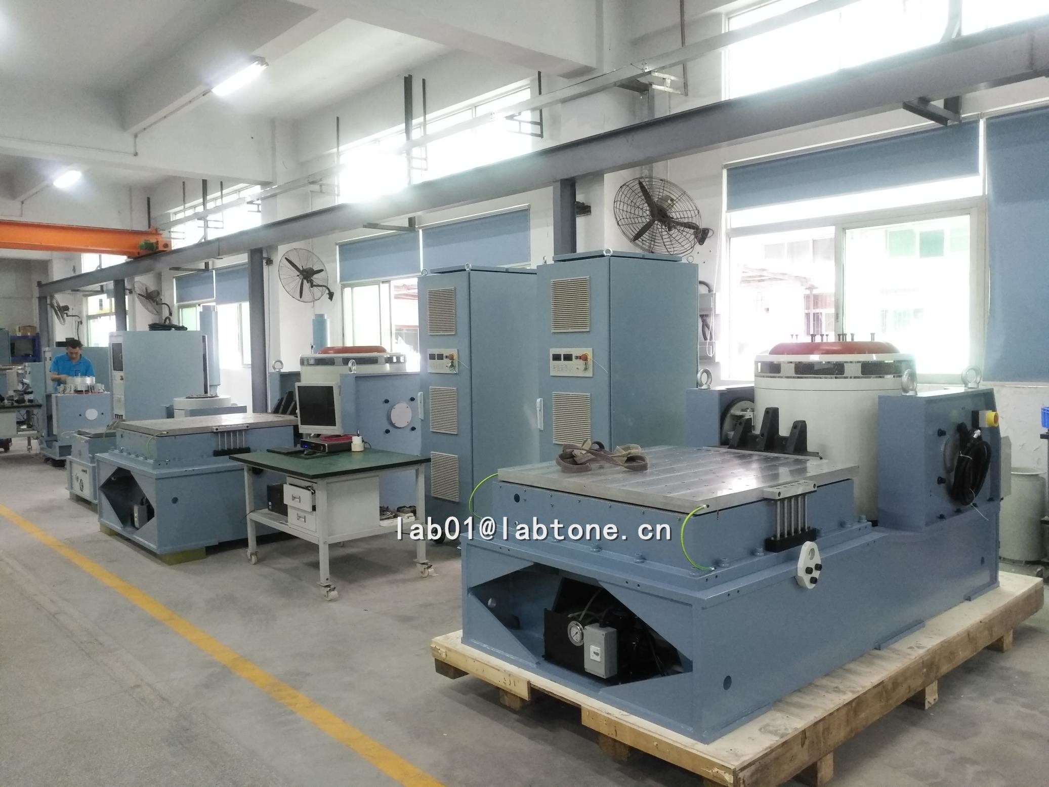 High Frequency Electodynamic Shaker Vibration Test Equipment with MIL-STD 202 Standards