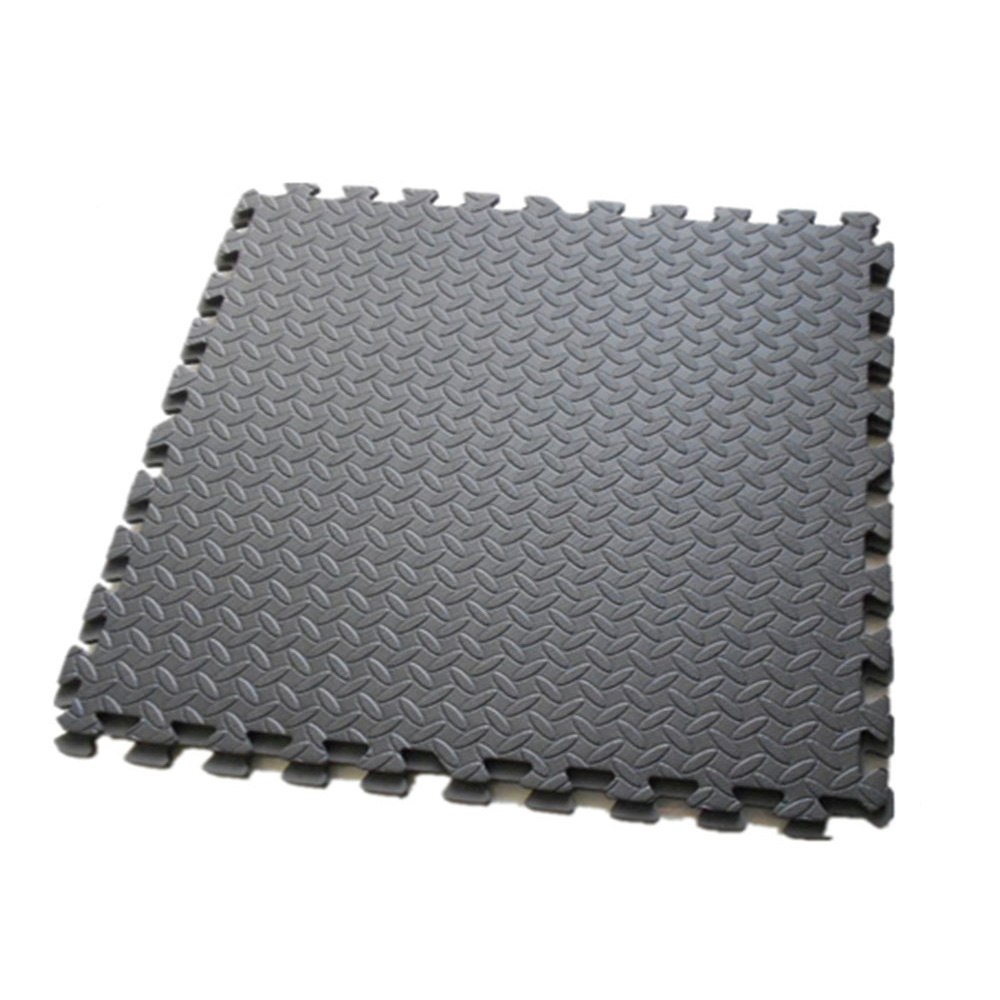 interlocking floor mat.jpg