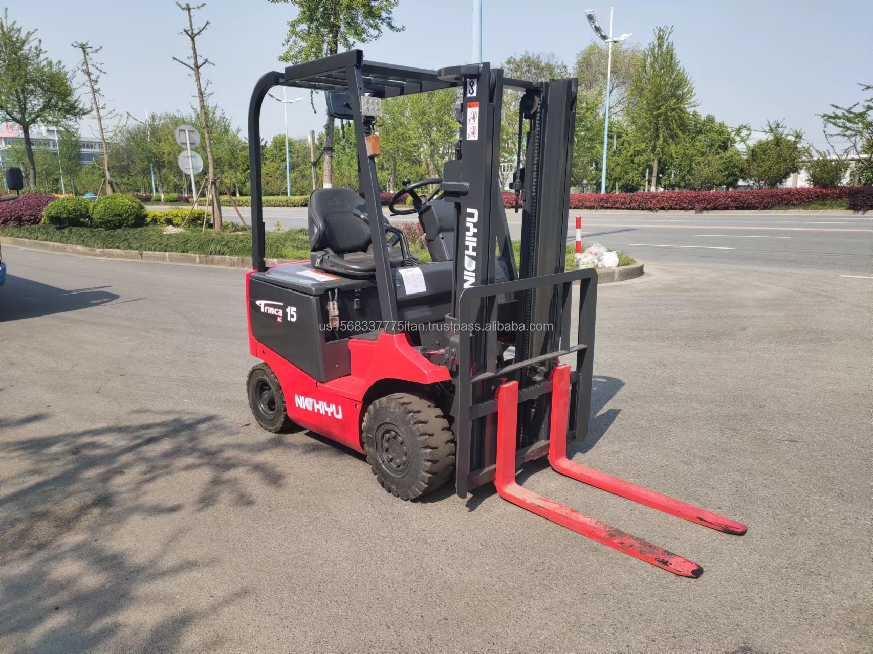 Used Nichiyu Electric Counterbalance Forklift with and Min. Lifting Height of 2.5m
