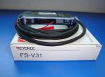 Keyence FS-V31 Digital Fiber Optic Sensor New