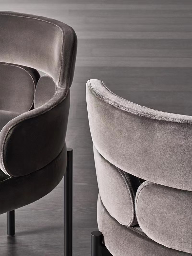 Light Luxury Creative Hotel Restaurant Furniture Metal Art Velvet Armrest Dining Chair