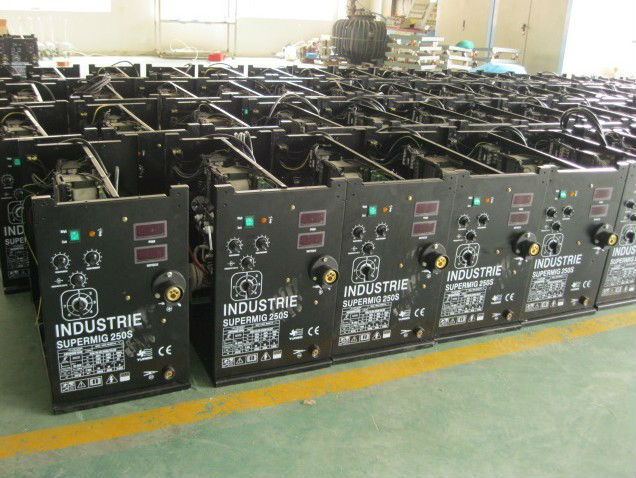 MIG/MAG wire feeder CO2 gas MIG welding machine