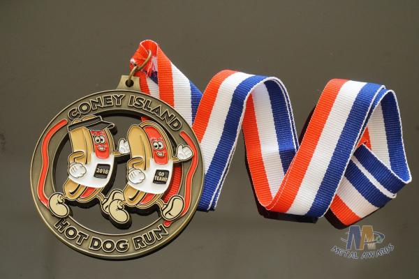 Custom Marathon And Racing Metal Awards With Cut Out Effect , Red / White / Blue