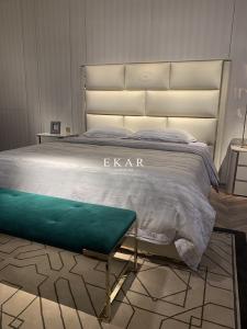 Wholesale eather Modern King Size Bedroom Furniture Luxury Bed from china suppliers