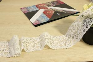 Wholesale Multiusage White Guipure Lace Trim , Floral Lace Trim Nonelastic from china suppliers