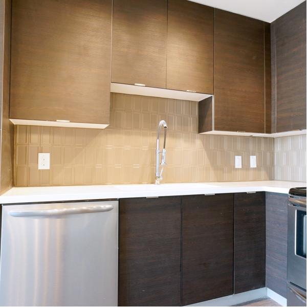 Wall Hanging Wood Veneer Kitchen Cabinet Set Multi Color Combinations E1 Grade