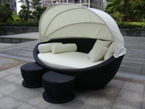 Wholesale Cane Garden Daybed With Tea/ Coffee Table , Wicker Oval Daybed from china suppliers