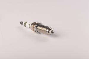 China KH6RJTC Long Thread Car Spark Plug Replace Famous Brand KH20TT on sale